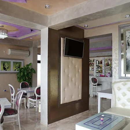 Готель Kalina Family 3*